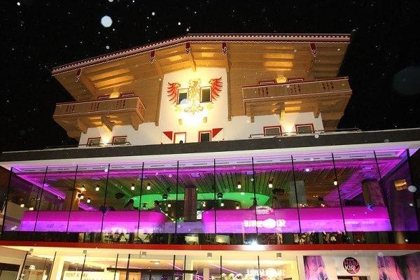 Harakiri Partyhouse Hotel Mayrhofen Exterior foto